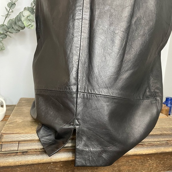 Black Leather Vintage Pencil Skirt - Picture 7 of 10